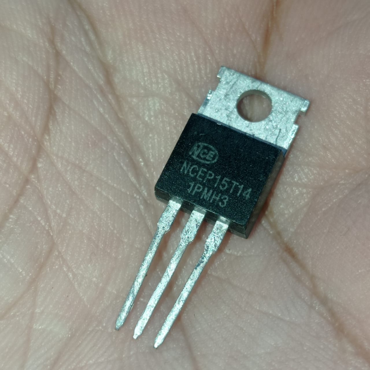 NCEP15T14 MOSFET β 150V, High-Efficiency Power Transistor for DC-DC Converters, Motor Drivers, Arduino Projects